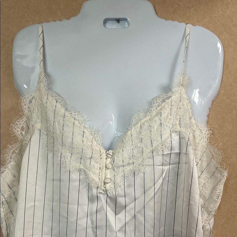 Abercrombie & Fitch Ivory Lace Camisole